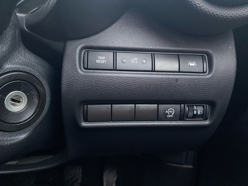 2020 Nissan Juke - image 21