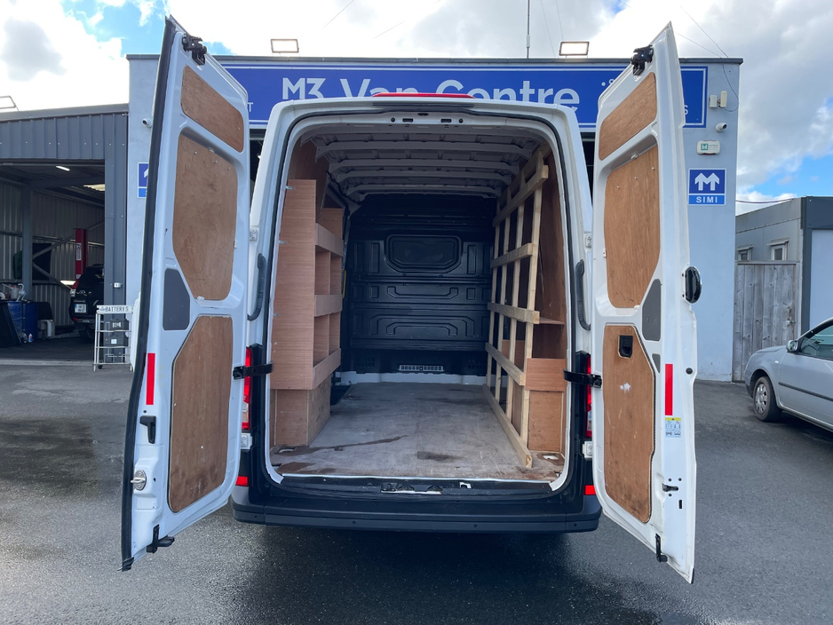 2022 Volkswagen Crafter - image 21