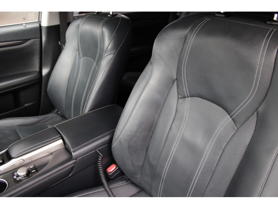 2019 Lexus RX 450hL - image 25