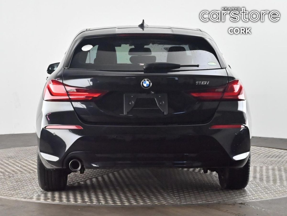 2020 BMW 1 Series - image 4