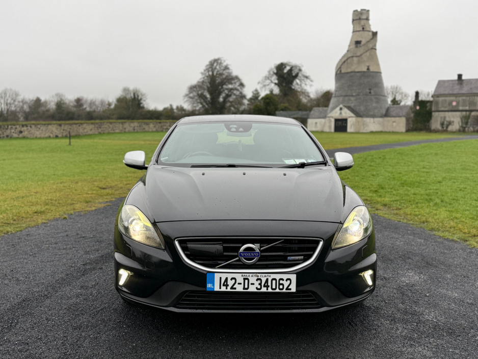 2014 Volvo V40 2.0 T5 (245hp) R-Design Geartronic €11,900
