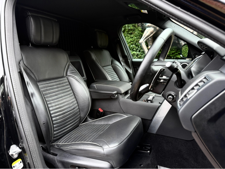 2024 Land Rover Discovery - image 16