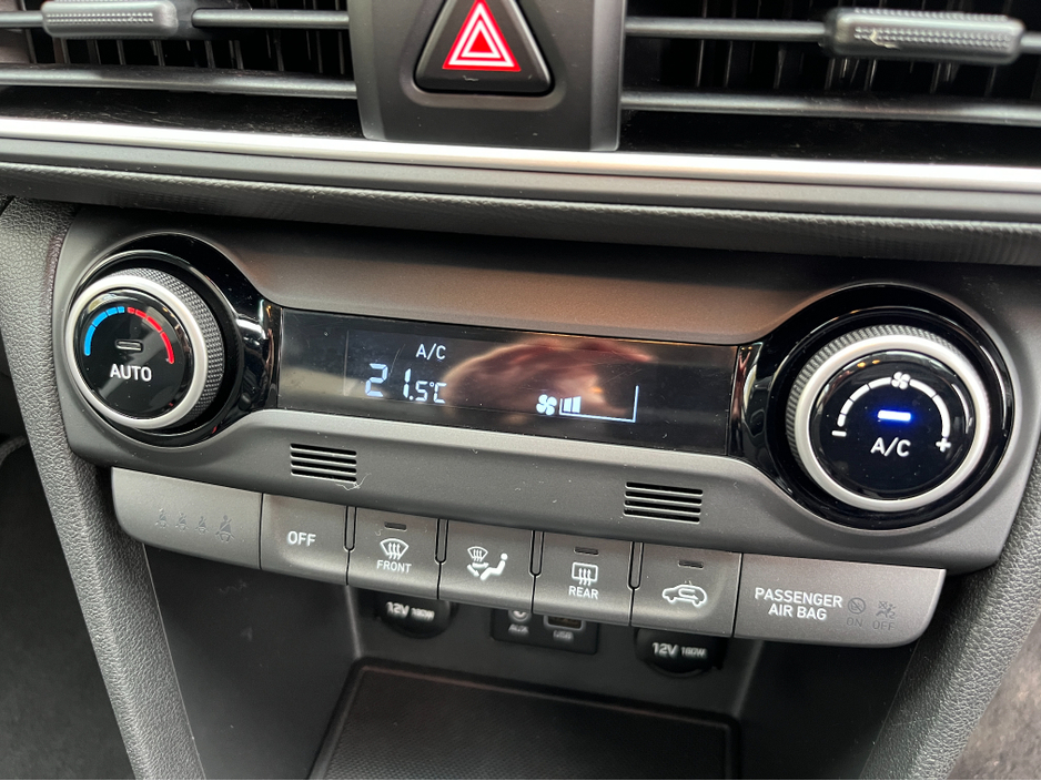 2018 Hyundai Kona - image 18