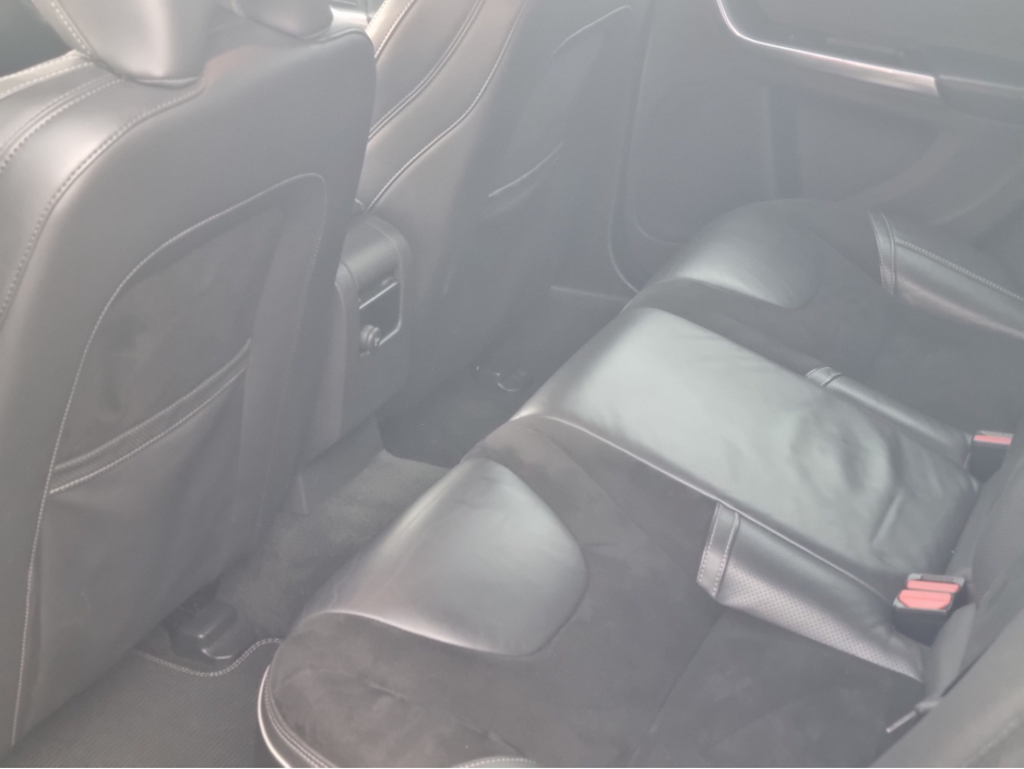 2015 Volvo V60 - image 10