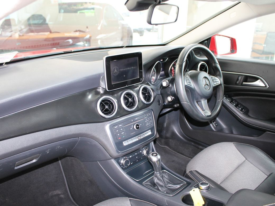 2018 Mercedes-Benz CLA Class - image 9