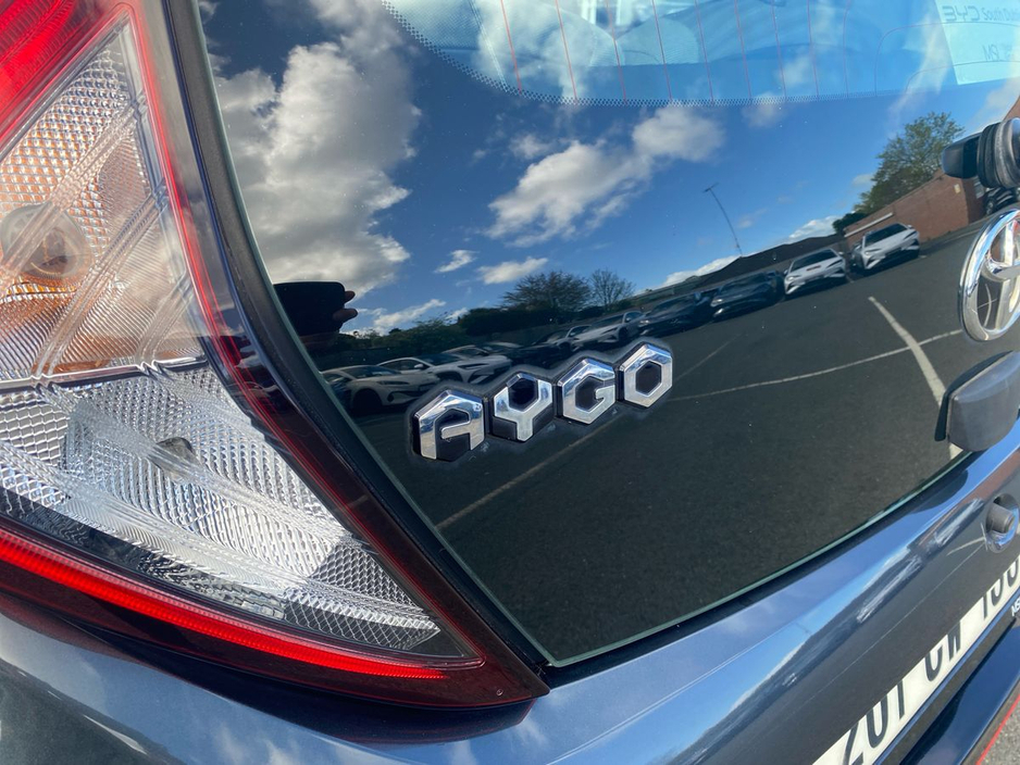 2020 Toyota Aygo - image 20