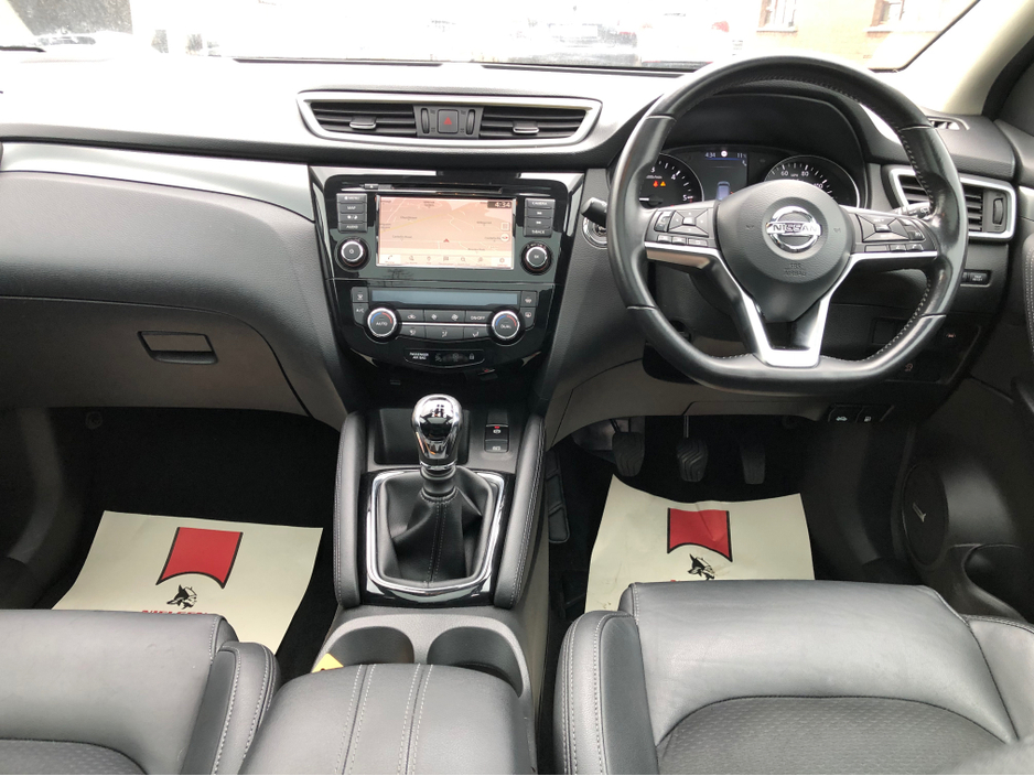 2019 Nissan Qashqai - image 2