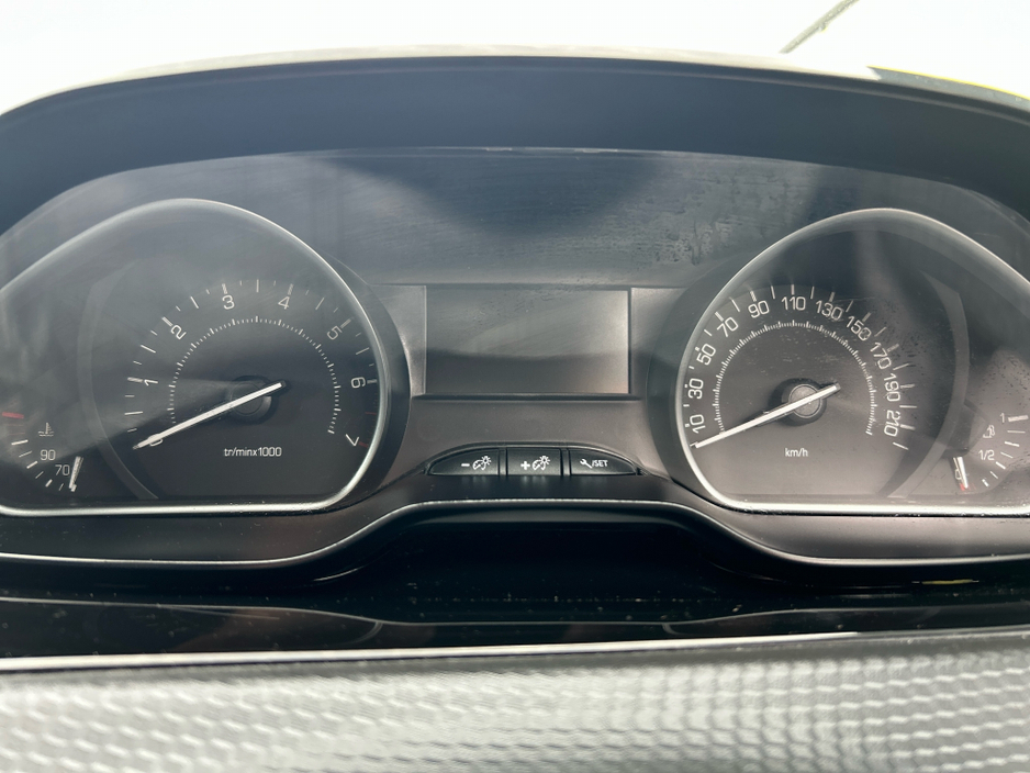 2019 Peugeot 2008 ACTIVE 1.2 PURETECH 82 6. 6.2 4DR €12,950