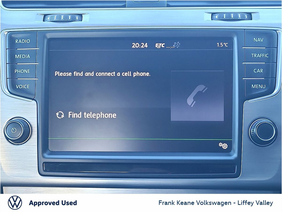 2015 Volkswagen Golf - image 14