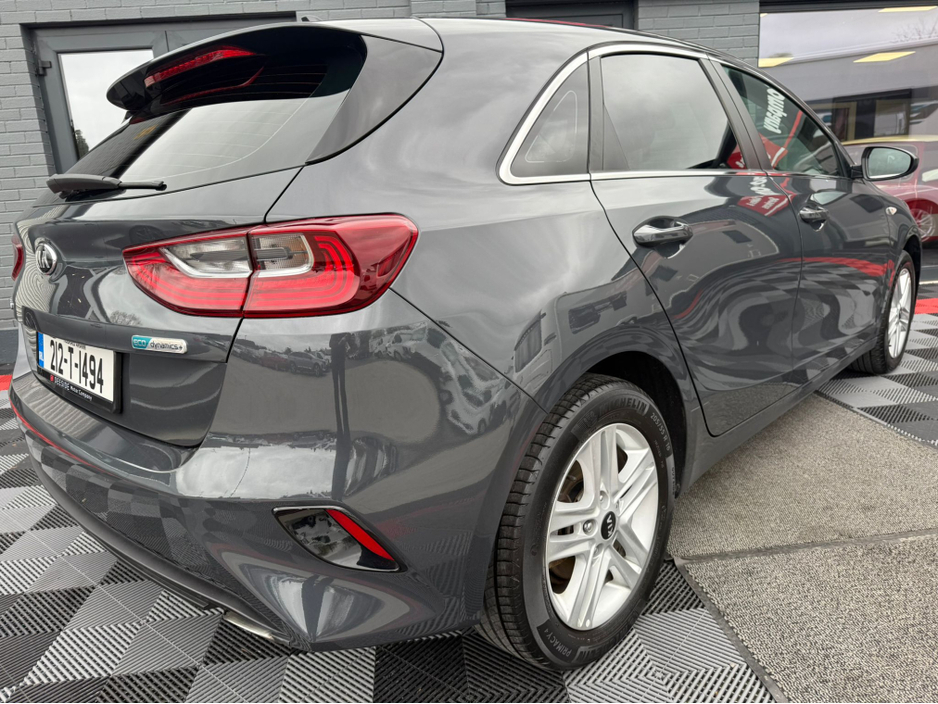 2021 Kia Ceed - image 17