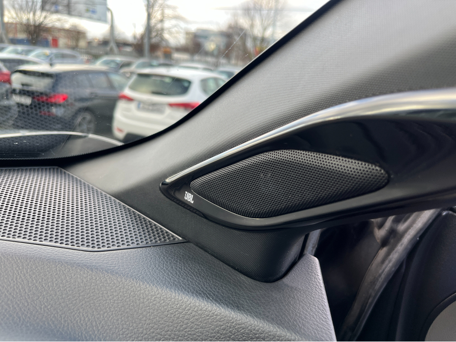 2018 Toyota C-HR DYNAMIC AUTOMATIC HYBRID 1.8 PETROL //MASSIVE SPEC//JBL SOUND SYSTEM//SAT NAV//FULL LEATHER HEATED SEATS//REVERSE CAMERA// €18,950