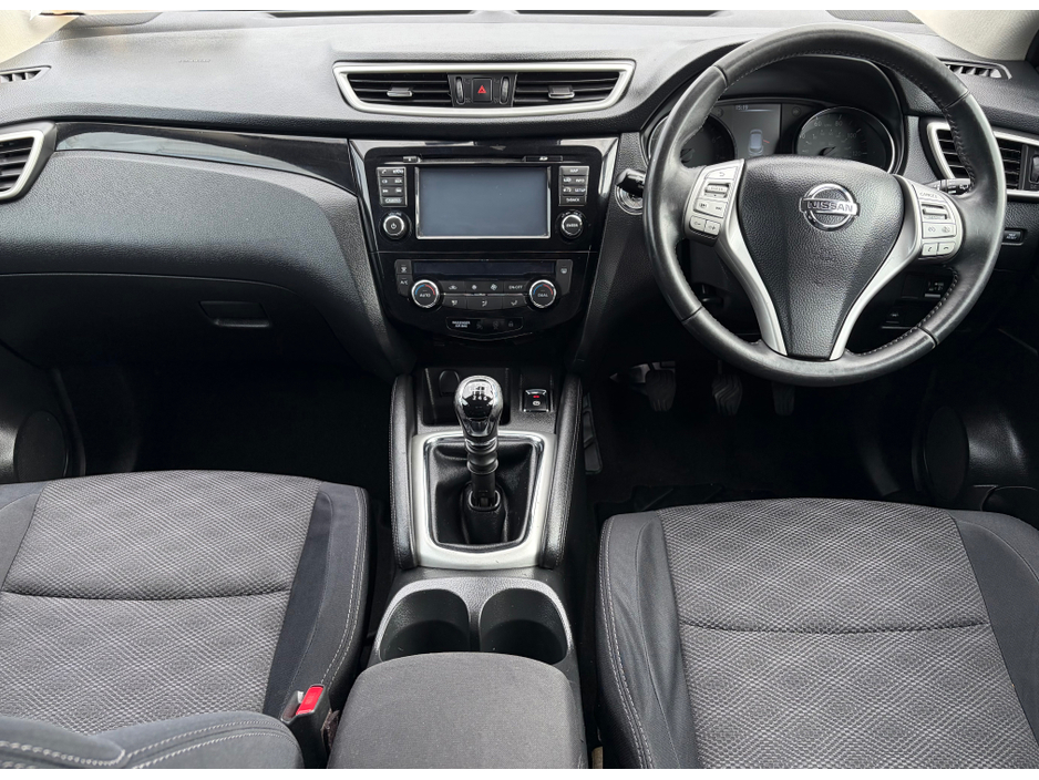 2015 Nissan Qashqai - image 7