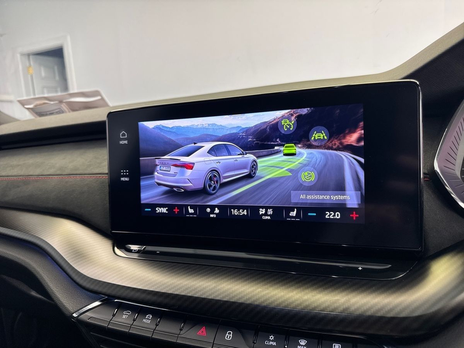 2022 Skoda Octavia - image 20