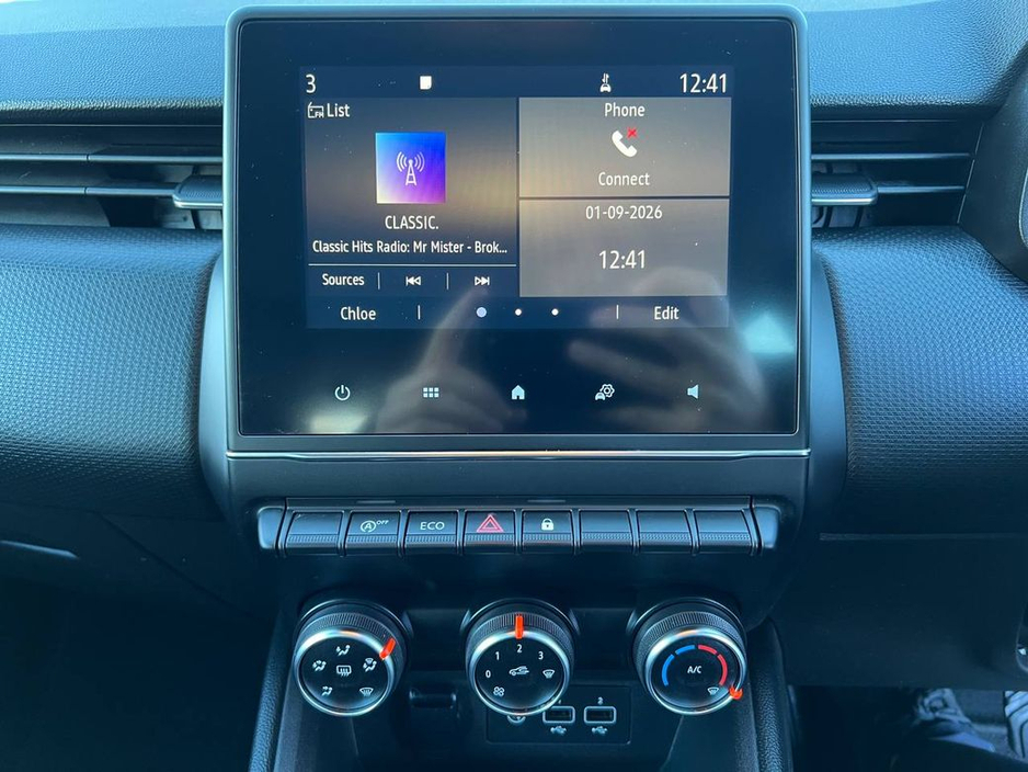 2020 Renault Clio DYNAMIQUE 1.0 TCE // NEW 2 YEAR NCT // AIR CONDITIONING // 16" ALLOYS €11,950