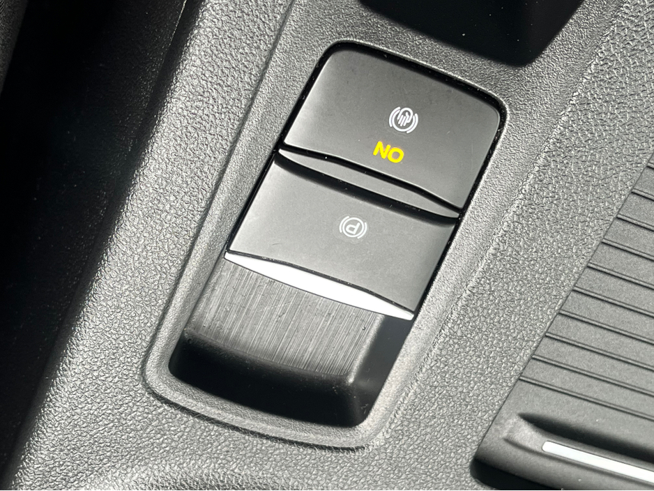 2022 Ford Kuga TITANIUM 5DR 1.5 TD 120 S6.2 M6 F