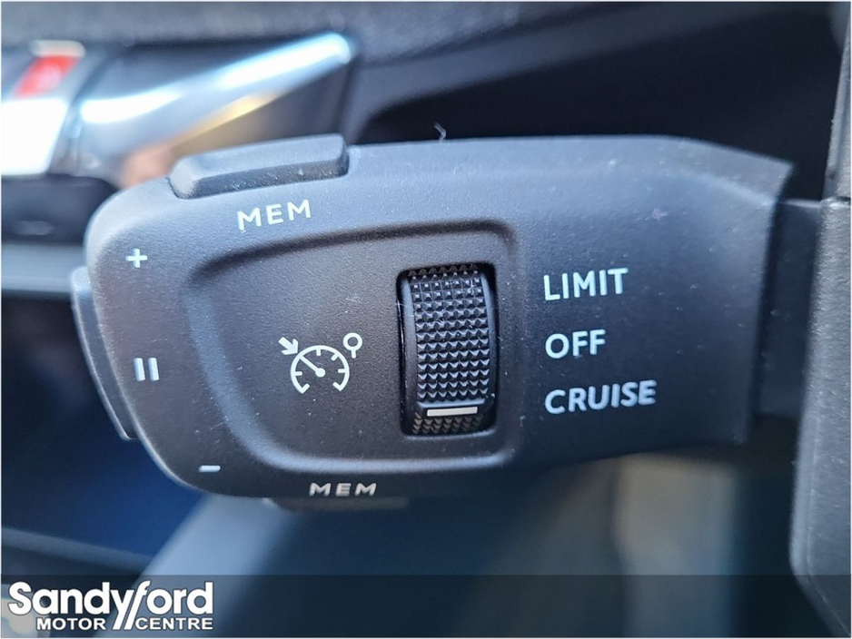 2022 Peugeot 5008 1.5 HDi AUTO ALLURE*HEATED SEATS*LOW MILES*F.S.H. €36,950