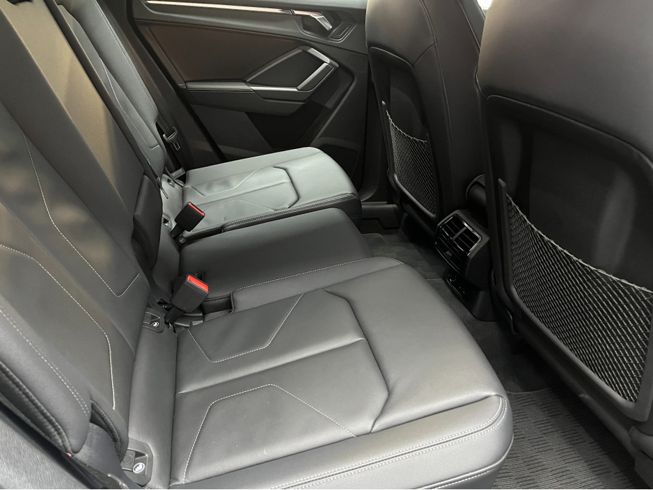 2024 Audi Q3 2024 AUDI Q3 35TDI QUATTRO S LINE 2.0 AUTOMATIC / CRUISE CONTROL / 360° PARKING CAMERA / ELECTRIC HEATED SEATS / PADDLE SHIFTERS / APPLE CARPLAY