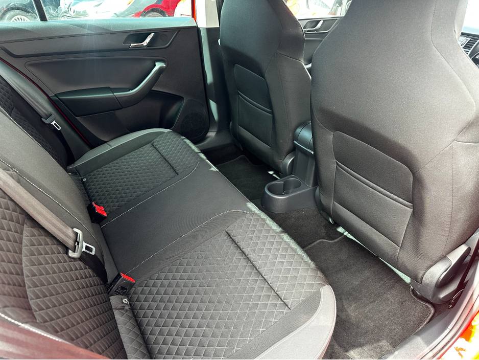 2016 Skoda Rapid - image 10