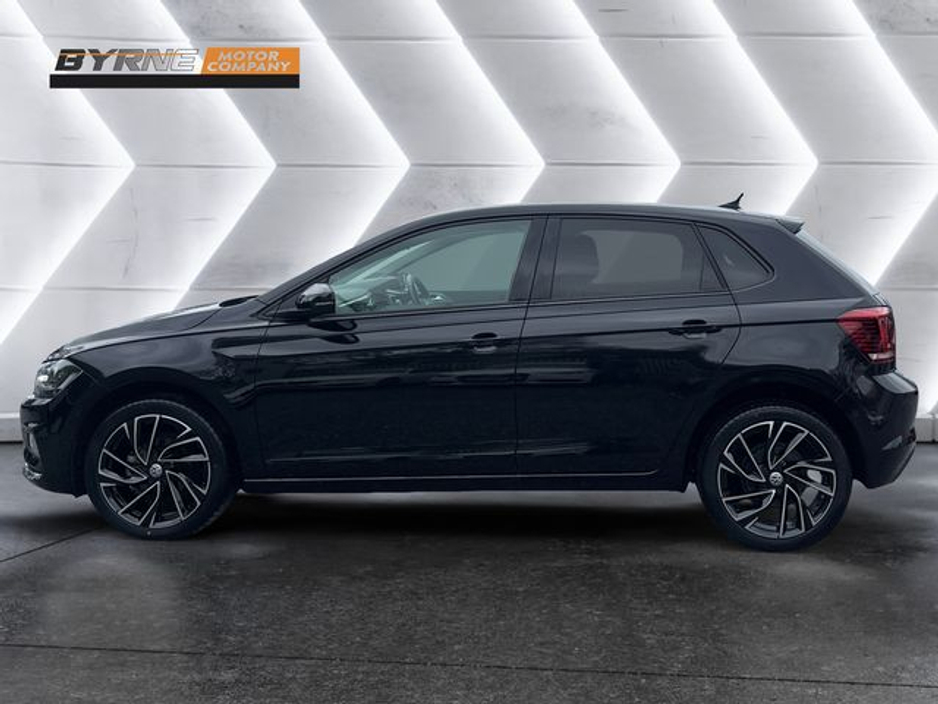 2018 Volkswagen Polo - image 2