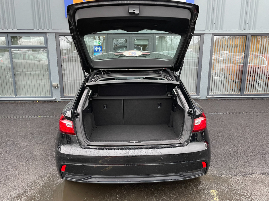 2022 Audi A1 - image 5