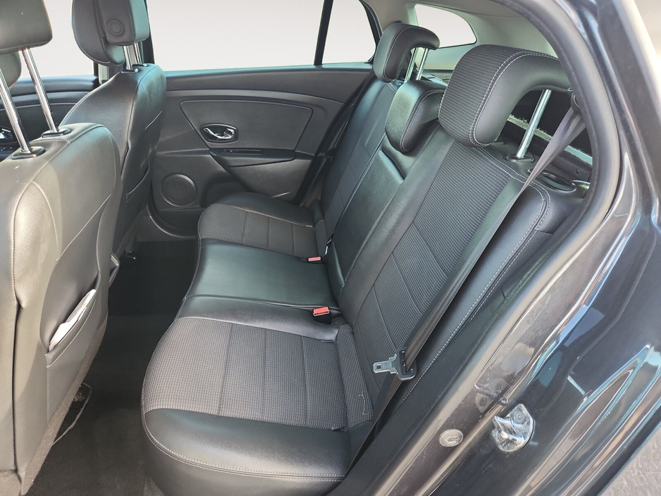 2014 Renault Megane - image 13