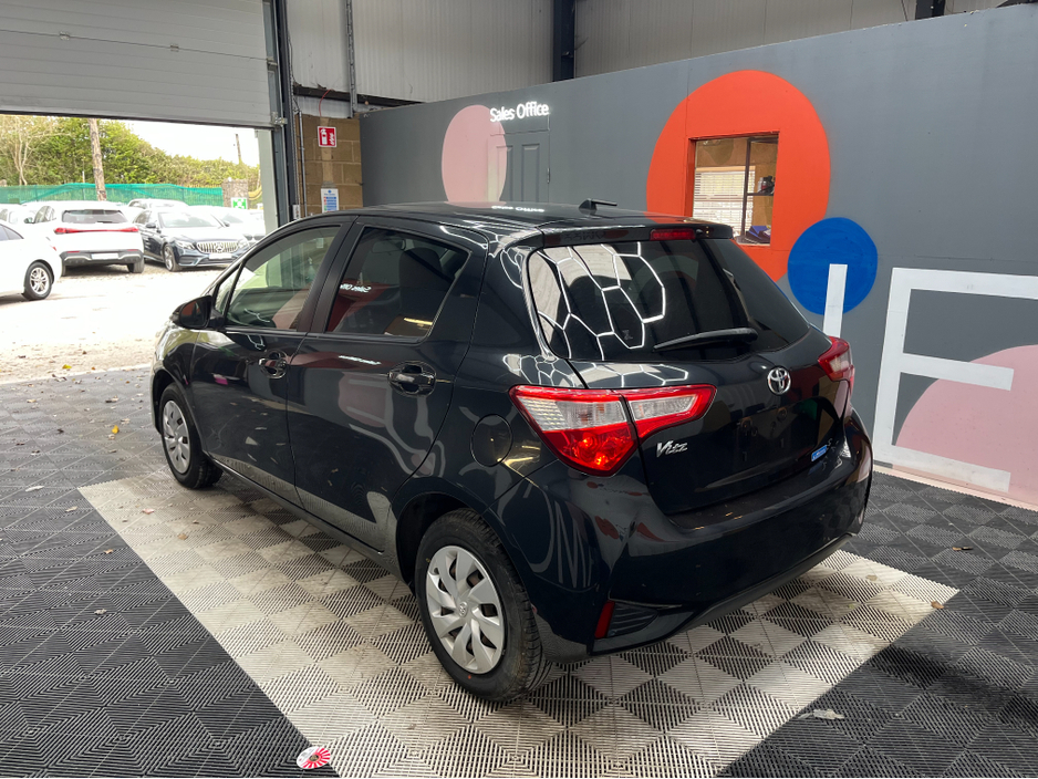 2018 Toyota Vitz - image 4