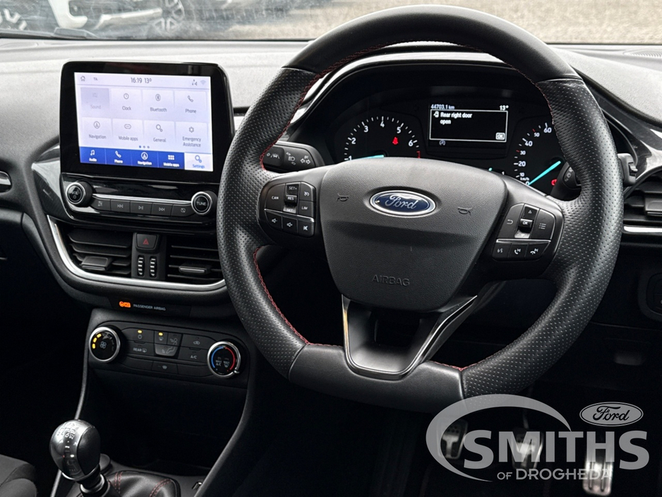 2020 Ford Fiesta - image 2