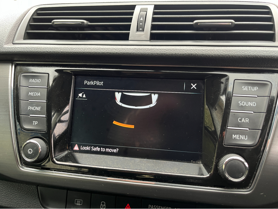 2018 Skoda Fabia ESTATE STYLE 1.0 MPI PETROL //KEYLESS ENTRY//CARPLAY//SKODA SERVICE HISTORY// €11,950