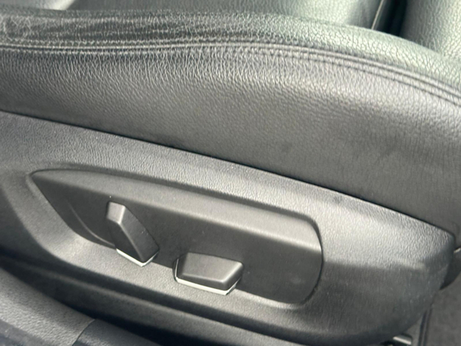 2017 BMW 5 Series - image 20