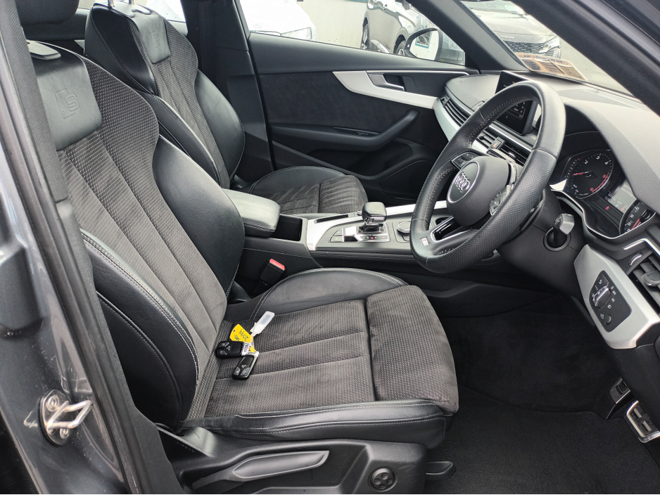 2019 Audi A4 - image 13