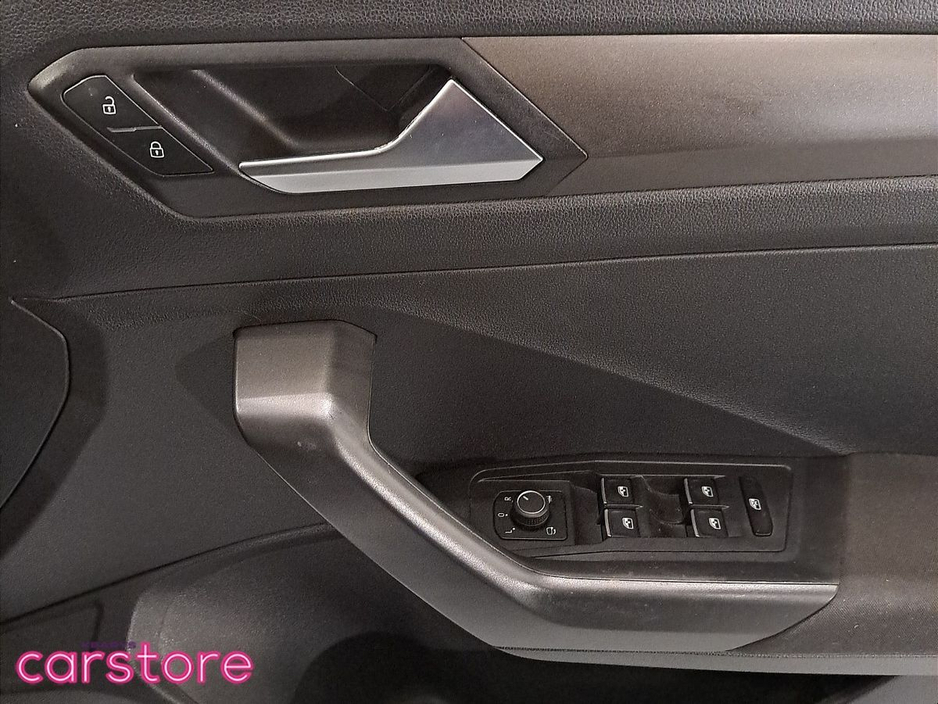 2018 Volkswagen T-Roc 1.0 TSI 115bhp Design €19,890