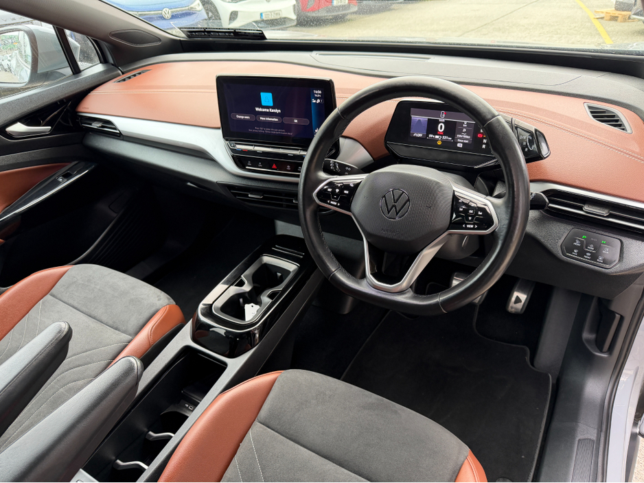 2023 Volkswagen ID.4 - image 14