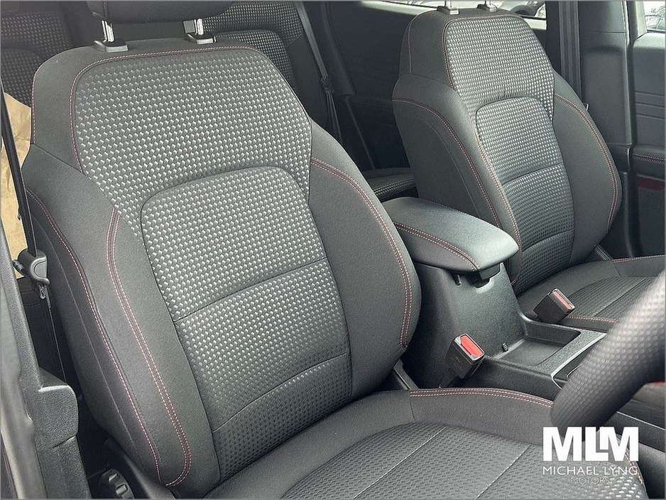 2025 Ford Kuga 2.5 Duratec 225PS PHEV ST-Line Auto €39,995