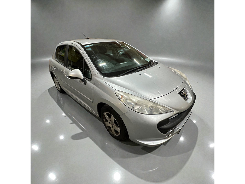 2008 Peugeot 207 1.4 75 bhp SX €2,888