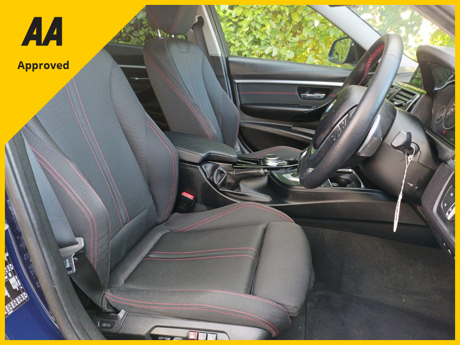 2018 BMW 3 Series 320 DIESEL SPORT LINE SPORTS INTERIOR UNMARKED INSIDE BMW SERVICE HISTORY (9 INPUTS) JUST FULLY SERVICED 2 YEARS NCT 1 YEAR ROAD TAX LOADED WITH EXTRAS €24,949