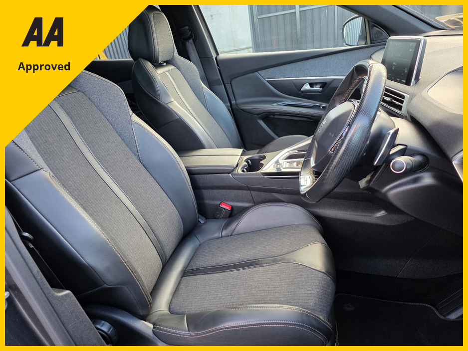 2019 Peugeot 3008 - image 15