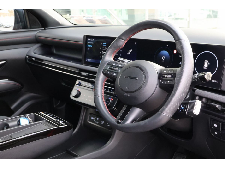 2025 Hyundai Tucson - image 10