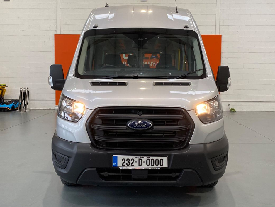 2023 Ford Transit - image 3