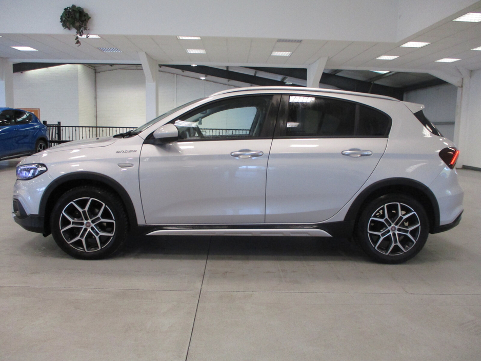 2023 Fiat Tipo 1.0 100HP Cross 5dr €19,950