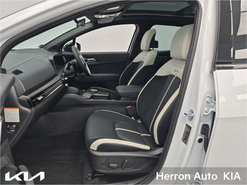 2026 Kia Sportage - image 7