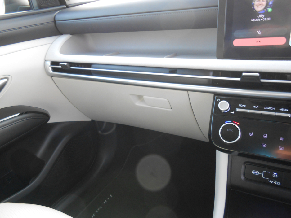 2025 Hyundai Tucson - image 16