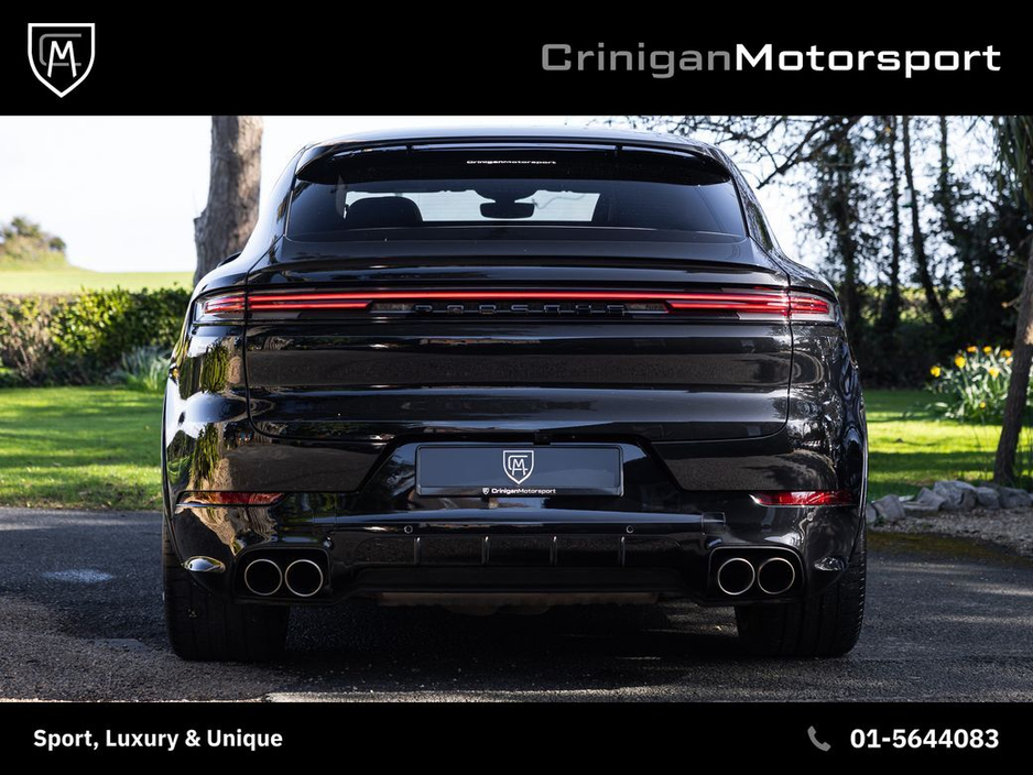 2025 Porsche Cayenne - image 5