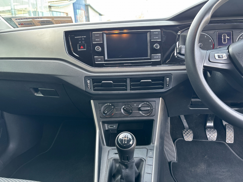 2019 Volkswagen Polo - image 8