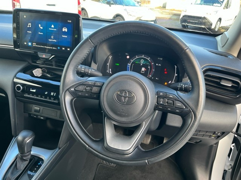 2025 Toyota Yaris Cross FRESH SELECTION OF TRADE-INS YARIS CROSS LUNA €30,000
