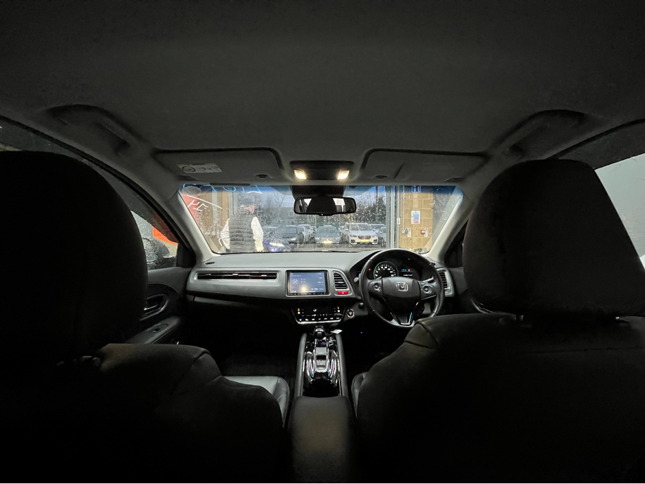 2014 Honda Vezel €14950 2014 HONDA VEZEL HYBRID Z 1.5 AUTOMATIC / CRUISE CONTROL / REVERSE CAMERA / HEATED SEATS €14,950