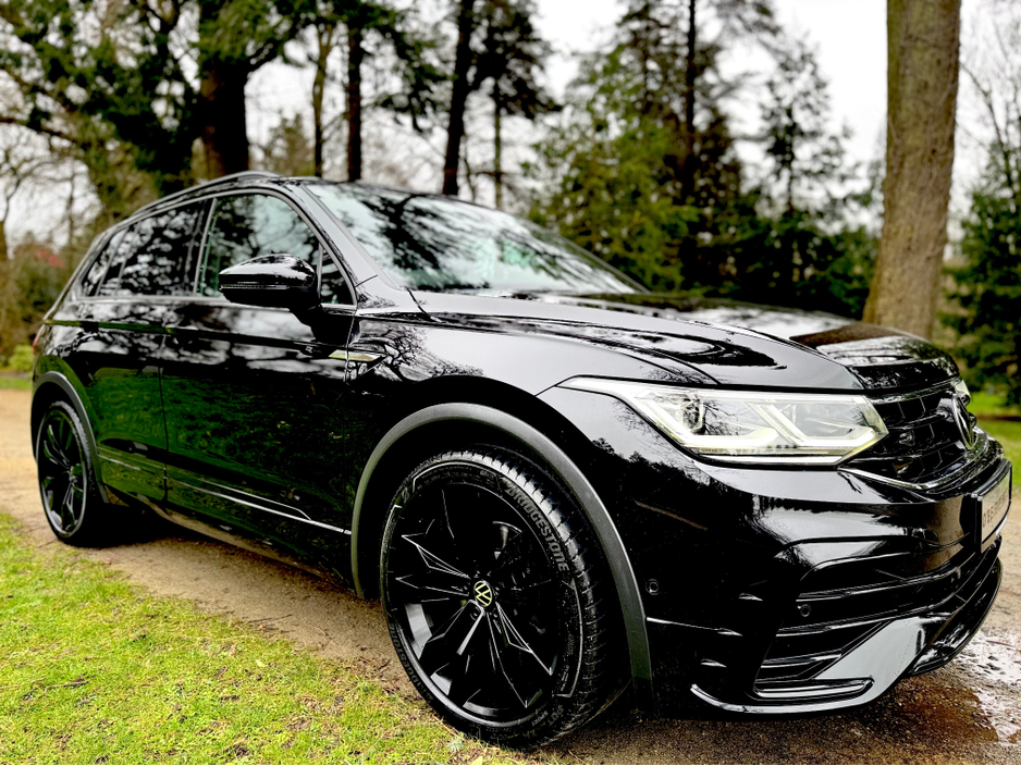 2023 Volkswagen Tiguan - image 7