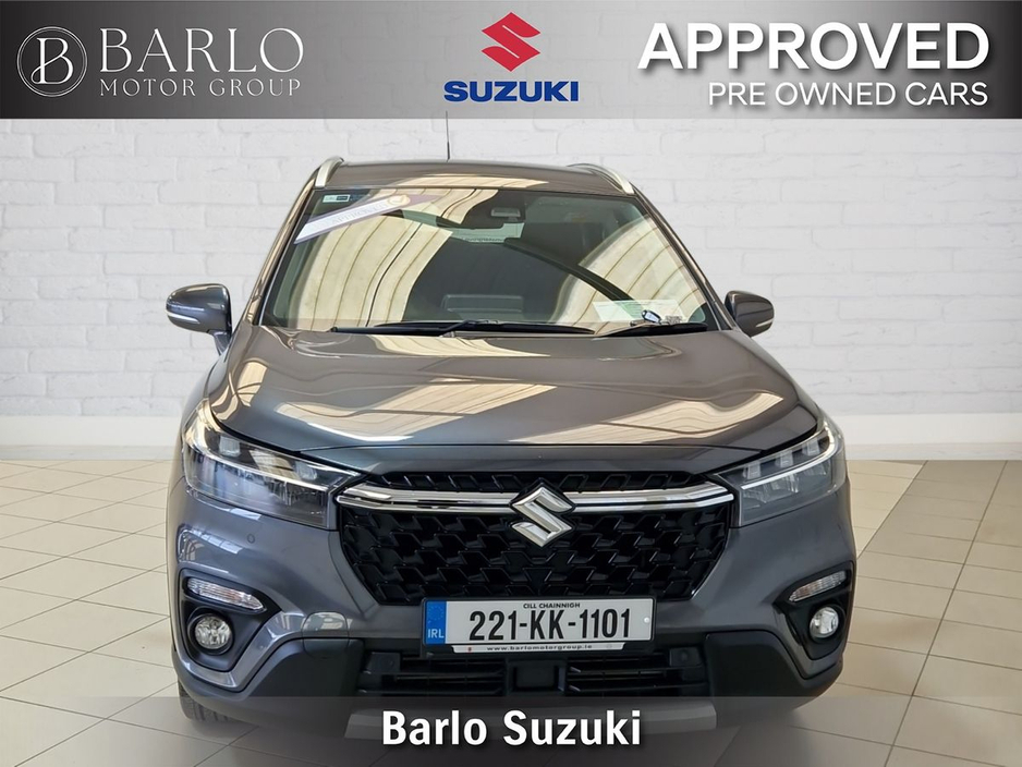 2022 Suzuki SX4 S-Cross - image 3