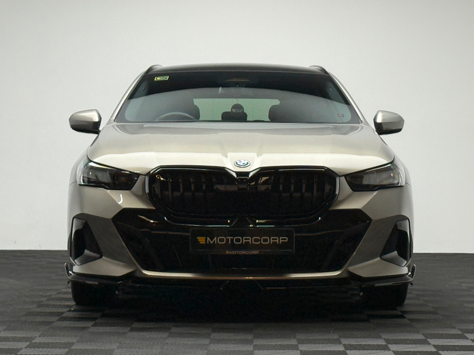 2025 BMW 5 Series 530E M SPORT €67,990