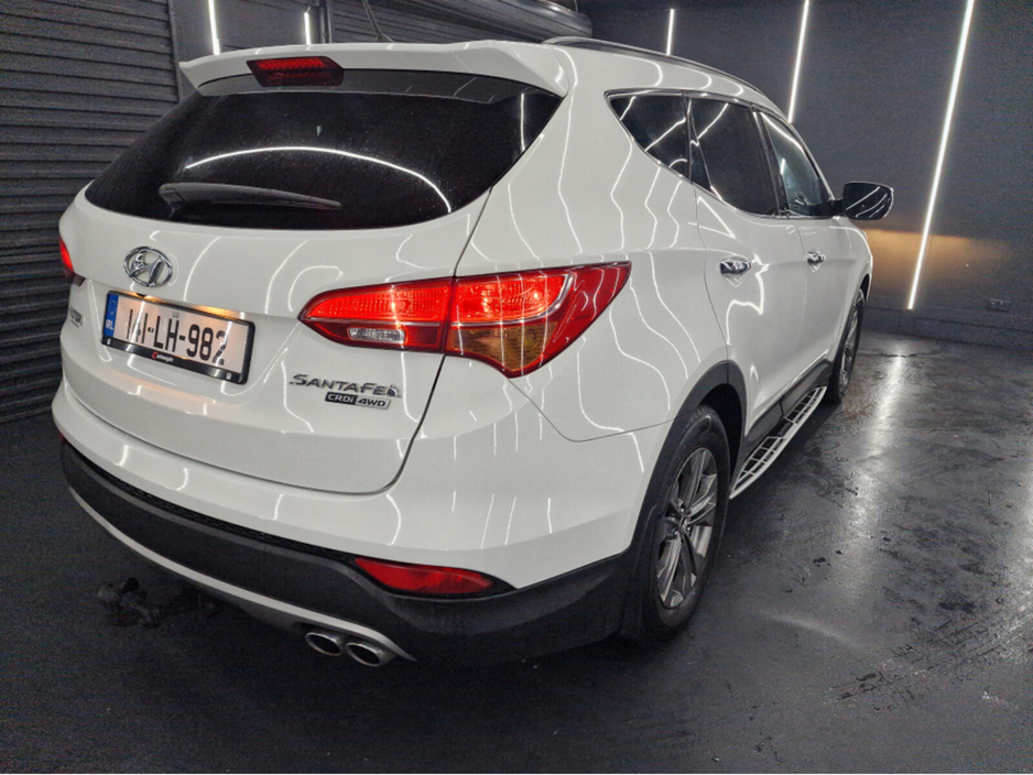 2014 Hyundai Santa Fe - image 19