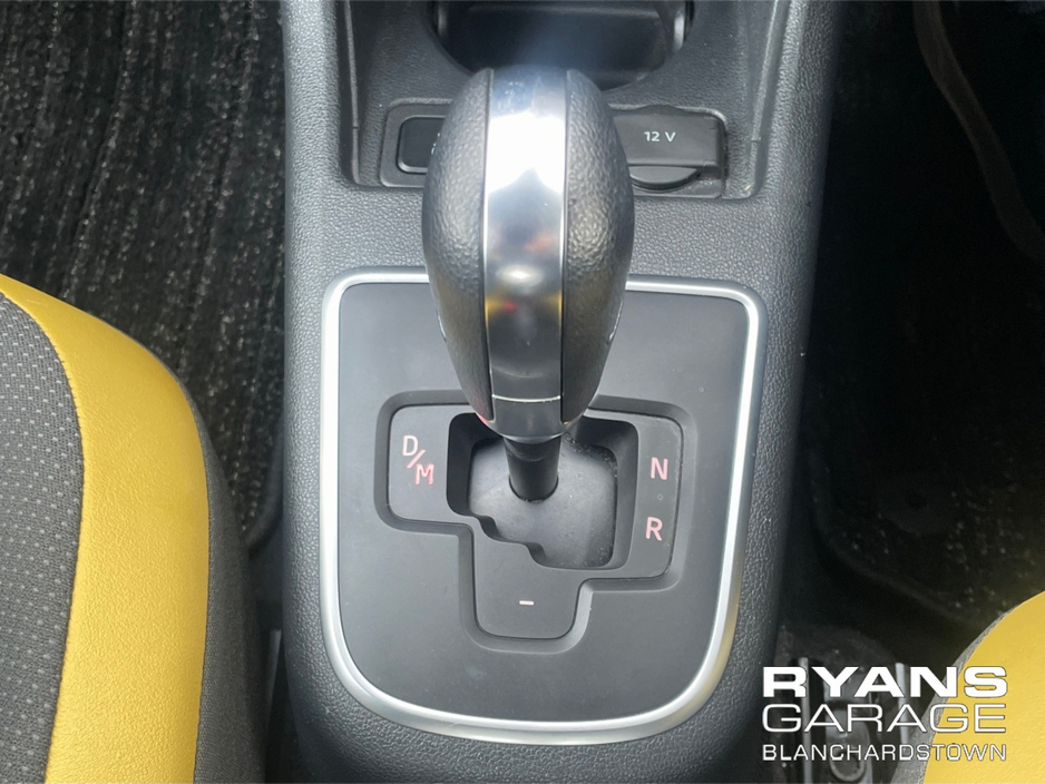 2019 Volkswagen up! 1.0 5DR AUTOMATIC   **HEATED SEATS** €11,995